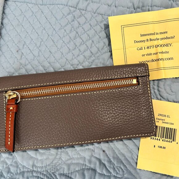 Dooney & Bourke brown/tan wallet - Picture 2 of 6